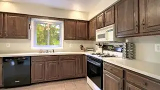 1027 Lakeview Drive Bridgewater, NJ 07920