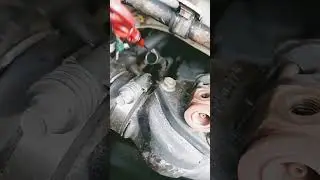 710 Soprando com fuma&ccedil;a no gargalo