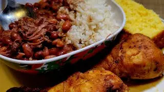 Старомодная красная фасоль с копчеными индюшиными шейками и копченой колбасой, рисом и запеченной...