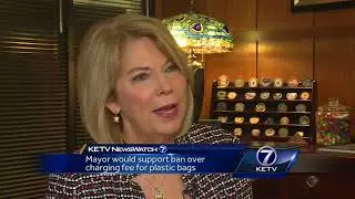 Mayor would support ban over charging fee for plastic bags