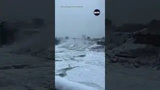 Toronto and Niagara Falls frozen