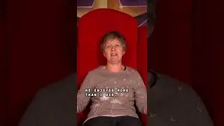 Russell Crowe vs The Red Chair 😅