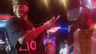 SEE WHAT AG SILIMI MUFASA DID TO AKOBE ON STAGE THIS NEW YEAR 😊