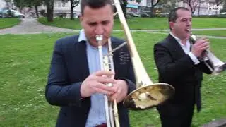 Fine Holiday - MELLOW TONE BRASS BAND