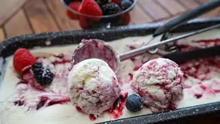 Das perfekte Joghurt Eis mit Beeren so Cremig, Fruchtig & lecker
