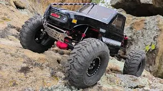 Redcat Acsent Fusion Crawling & Trailing with Rc4wd Ground Hawg II Tires!!