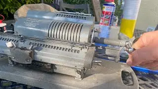 Restoring a mechanical calculator