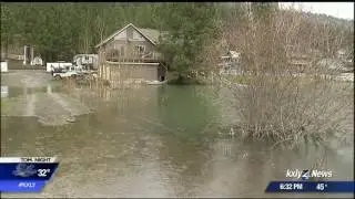St Joe River floods neighborhood near Saint Maries