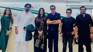 Famous Pakistani Celebrities Leaving For PM Imran Khan Jalsa In Muzzafrabad
