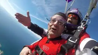 Dimitris' First Tandem Skydive &ndash; But My Camera Betrayed Me! 😱😂