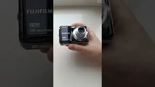 🔥Sharp classic - Fujifilm FinePix AX500 digital camera #Y2K #Nostalgia #2000s #Digicam #Shorts