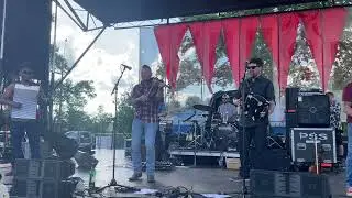 Jourdan Thibodeaux et les R&ocirc;dailleurs at the Breaux Bridge Crawfish Festival (May 3, 2025)