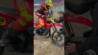 Stark Varg holeshot device Eddie Karlsson SuperEnduro Newcastle UK 2025 #starkvarg #stark #emoto