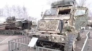 Бронеавтомобили Интернешнл Макспро. Незваные гости из США .
