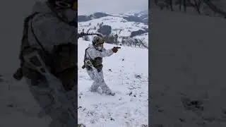 Airsoft Snow Camo Shooting
