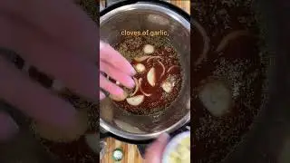 Простой рецепт быстрого приготовления тушеного мяса в горшочке