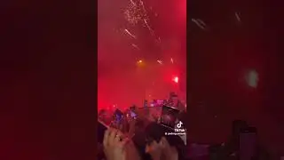 Así recibe la barra de mi Alianza Lima al Señor de los Milagros. 🙏💜⭐️😘👏👍