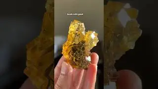 Desert crystal shopping 🌵🔮 #crystals #gems #geology #interesting