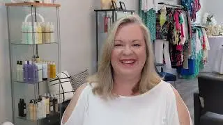 How does the process of getting a custom hairpiece work and what are the benefits?