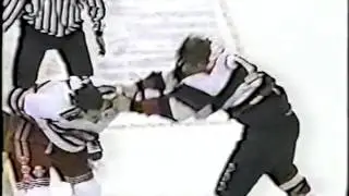 Darcy Harris vs Steve Dumonski OHL 96/97