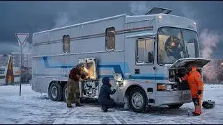 ЧТО в КАБИНЕ? Редкий КАМАЗ АВТОДОМ из ФИНЛЯНДИИ