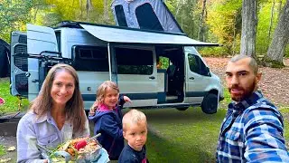 День благодарения на природе: семья, природа и наш роскошный фургон