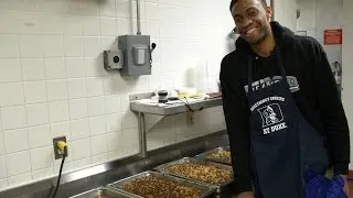 Jabari Parker Bakes Jabari Bars for Crazies