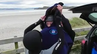 NOMB Surf Tutorial: How to take off a surfponcho