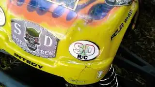 Testing Awanfi batterys. Fun bashing at the SDRC COMPOUND. #SCREAMINGDEMONSRC #AWANFIBATTERYS #NRC