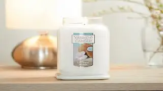 Lovely Beach Candle, Yankee Candle Coconut Beach Scented, Classic 22oz Large Jar Single Wick Candle