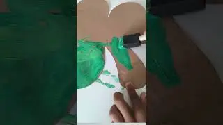 How to Make a St. Patrick's Day Puffy Paper Bag Shamrock Craft for Kids #stpatricksday #kidscraft