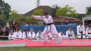JACK BLACK BELT OPEN HAND KATA DEMO COLLINGWOOD SHOW 2016