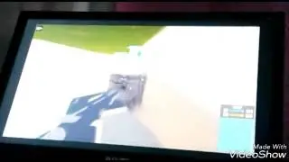 Playing Phantom Forces Console in roblox