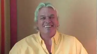 David Icke's rheumatoid arthritis makes it impossible for him to shake hands properly