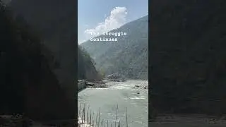 #viral #videos #mountains #flood #flashflood #news #travel #Himalaya_meditative_journey  30/9/25