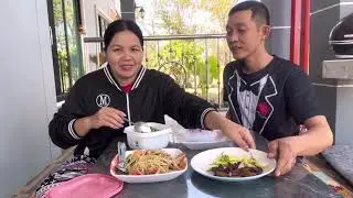 ตำหมากหุ่งกินกับส้มผักทอดหมูแดดเดียวมาเด้อกินเข่า