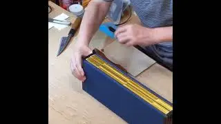 屏風製作風景