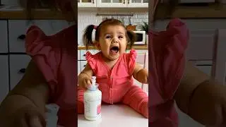 Milk bottle prank on cute baby ❤️👶🏻🍼🍧🍭🍒😱💕🤣