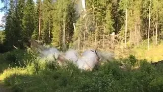 Blowing up an old shitter-Big boy profi vs Shitter