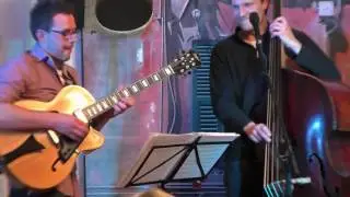Maurice Kühn Trio Ausschnitt 2