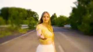 Emru  - Sende Aşıktın
