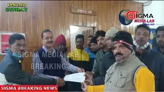 For obscene comments Journalists have filed an FIR at the police station