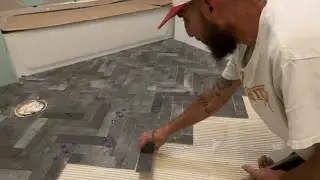 Herringbone Pattern Porcelain Subway Tile! Bathroom Floor Install #tilewithme #herringbone #tiles 