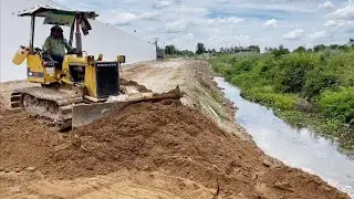 5-ton Dump truck Delete Canal & Small Bulldozer Push sand