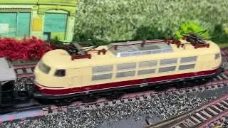 BR103 und Freunde #train #modellbahn #modeltrains #railway 