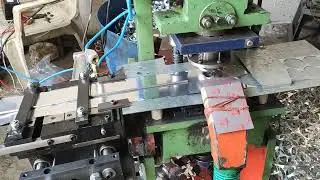 Zig Zag Pneumatic Air Feeder - Manufacturer Shubhampress Automation Pvt. Ltd. Noida, Call 8750402229