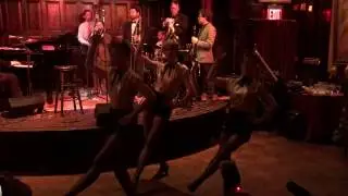 The Bathtub Ginnys perform A Smooth One featuring Gordon Webster