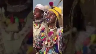 The Gerewol ceremony of the Wodaabe tribe. #gerewol #wodaabe #africa #afropolitainmagazine #fashion