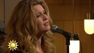 Pernilla Andersson - Sitter tyst med Billie Holiday (Live) - Nyhetsmorgon (TV4)