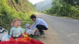 Poor baby abandoned by mother, luckily saved by A Pao